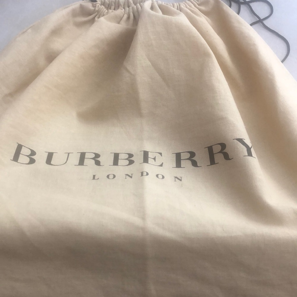 Classic original leather Burberry red clutch - Picture 6 of 6